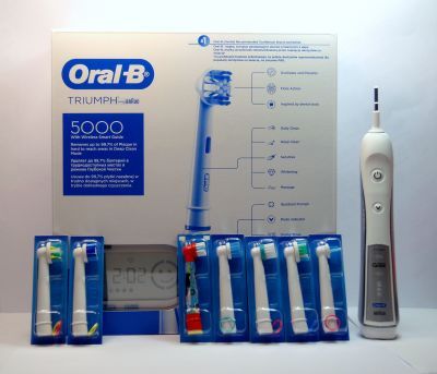 Зубная щетка Braun Oral-B Triumph ProfessionalCare 5000 (D34.575.5X)- фото