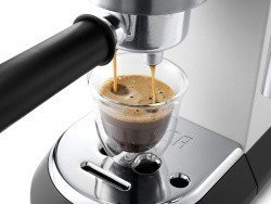 Кофеварка эспрессо DeLonghi EC 685.W Dedica Style- фото4