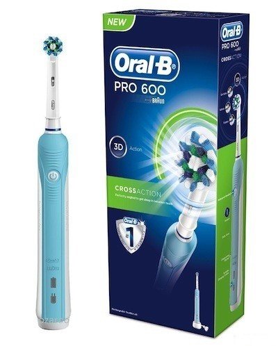 Электрическая зубная щетка Braun Oral-B PRO 600 Cross Action (D16.513)