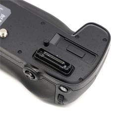 Батарейный блок-рукоятка Nikon MB-D14 (Nikon D610, D600)- фото4